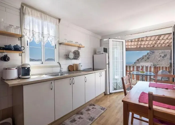 Сasa de vacaciones Beautiful Holiday In Arona With Private Terrace *