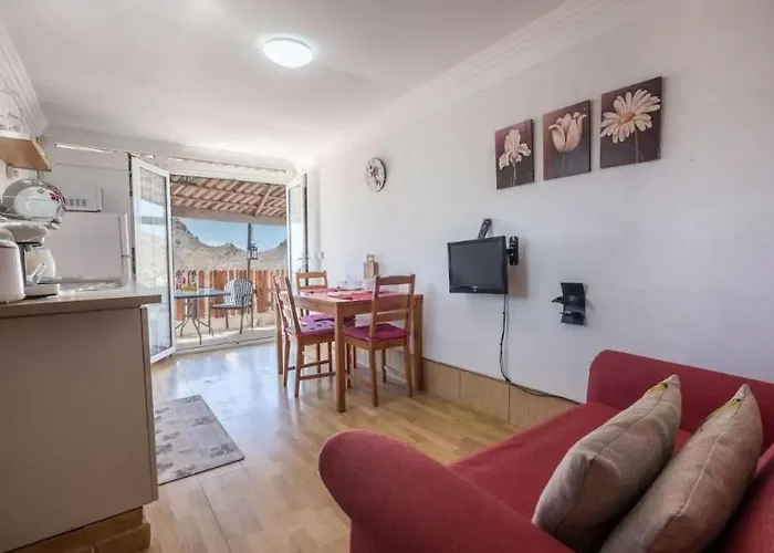 Beautiful Holiday In Arona With Private Terrace Сasa de vacaciones