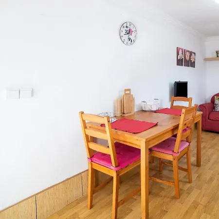 Semesterbostad Beautiful Holiday In Arona With Private Terrace