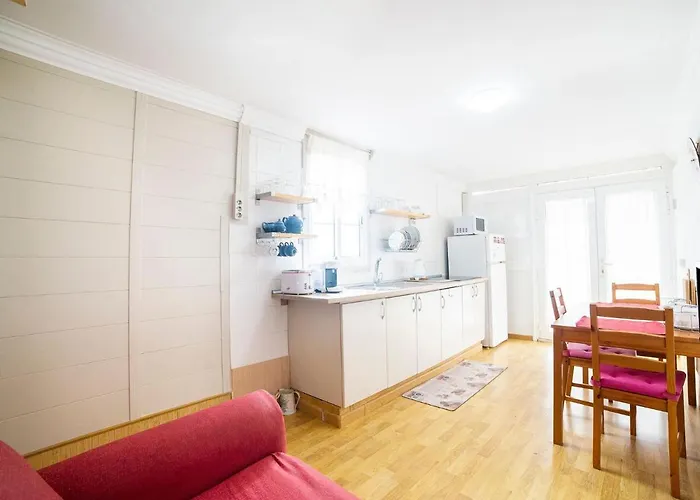 Semesterbostad Beautiful Holiday In Arona With Private Terrace
